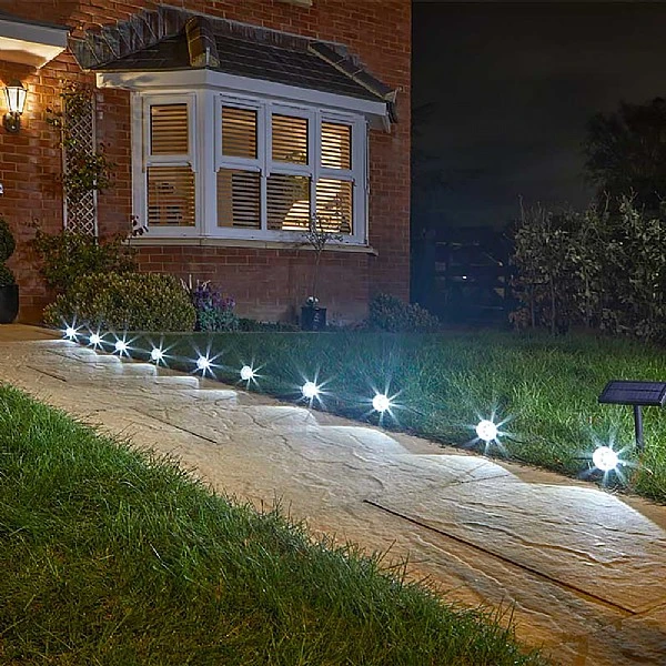 Smart Solar MultiSpot Set Of 10 - 5 Lumen 1 Smart Solar MultiSpot Set Of 10 - 5 Lumen