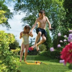 Hozelock Rectangular Sprinkler Plus 180m² 7 Hozelock Rectangular Sprinkler Plus 180m² -Happy Garden 5010646037679 4