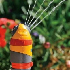 Hozelock Round Sprinkler Pro 314m² 7 Hozelock Round Sprinkler Pro 314m² -Happy Garden 5010646042802 4